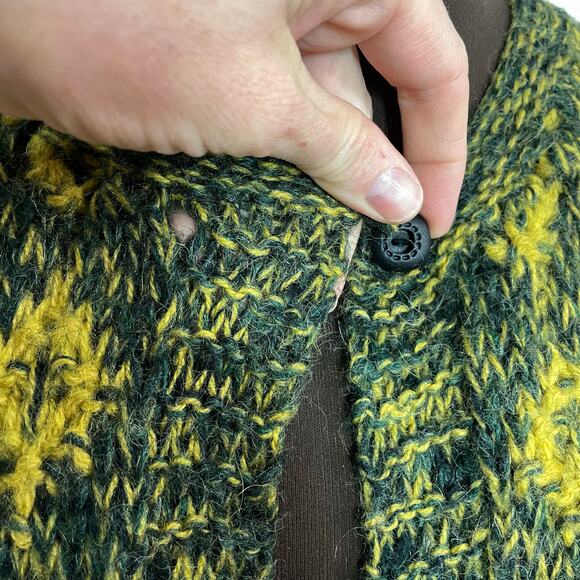Vintage Green & Gold Grandpa Cardigan, 1970s Hand Knit Button Front Sweater Sz L - Picture 9 of 11
